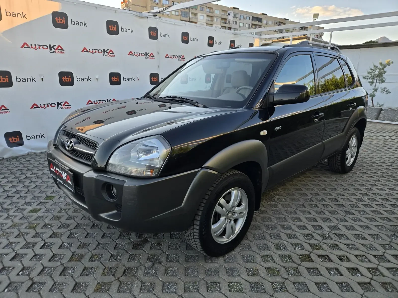 Hyundai Tucson 2.0i-141кс= 4х4= КЛИМАТРОНИК= КОЖА= FACE, снимка 6 - Автомобили и джипове - 56247240