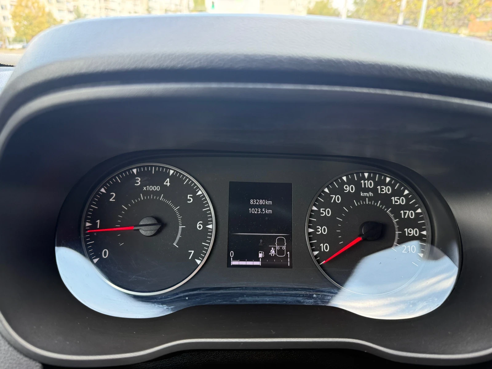 Dacia Duster 1.5 dci 4x4, снимка 16 - Автомобили и джипове - 56546508