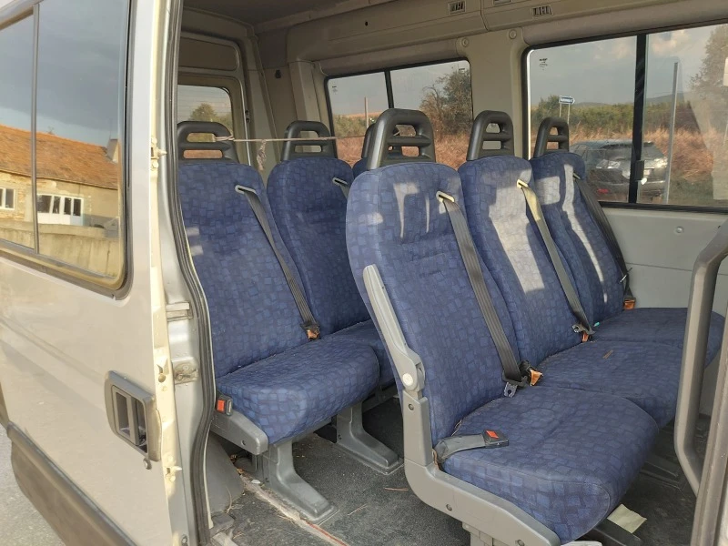 Iveco Daily, снимка 13 - Бусове и автобуси - 46787923