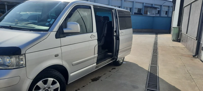 VW Multivan, снимка 6 - Бусове и автобуси - 47702242