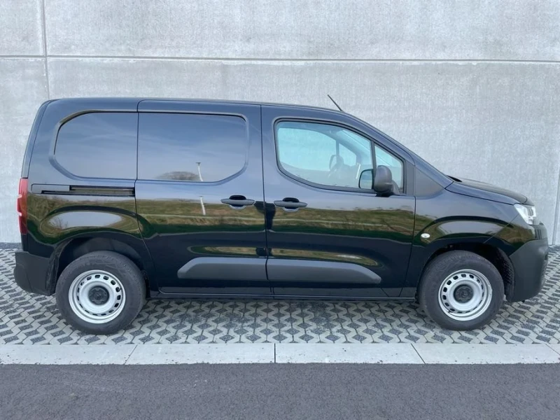 Citroen Berlingo 2023г / 90 км / 1.5 HDI / Гаранционен, снимка 5 - Бусове и автобуси - 47993045