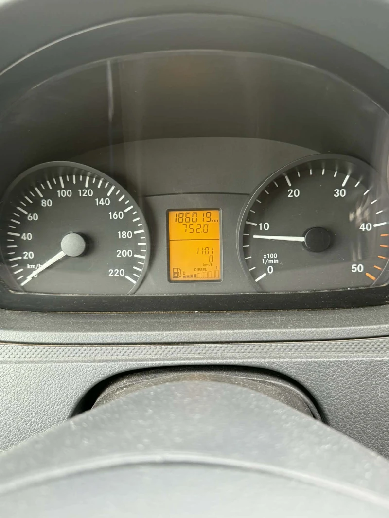 Mercedes-Benz Vito 113 CDI, снимка 9 - Бусове и автобуси - 53235977