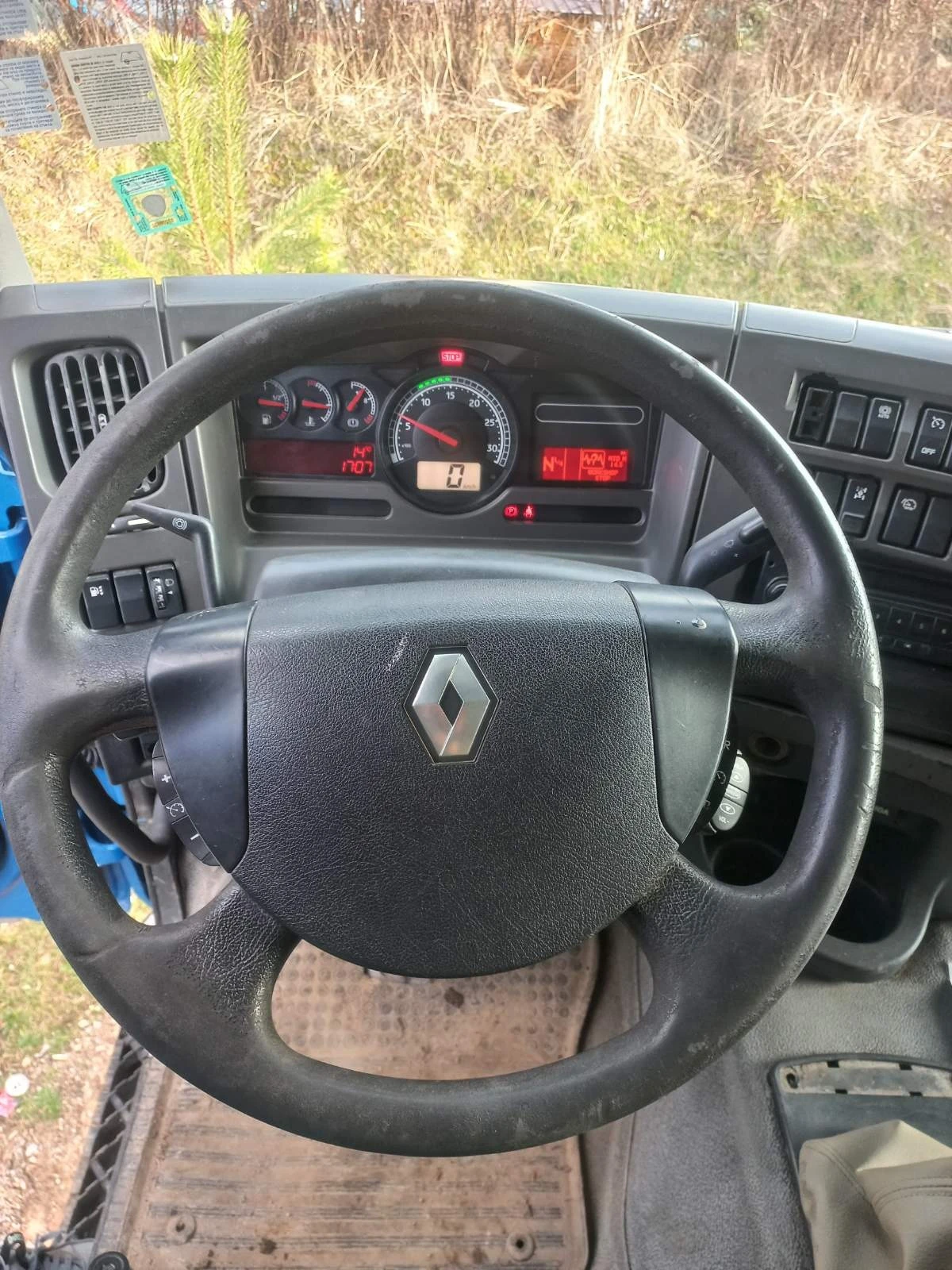 Renault Kerax EURO 4, 8x4 - НАЛИЧЕН - изображение 10