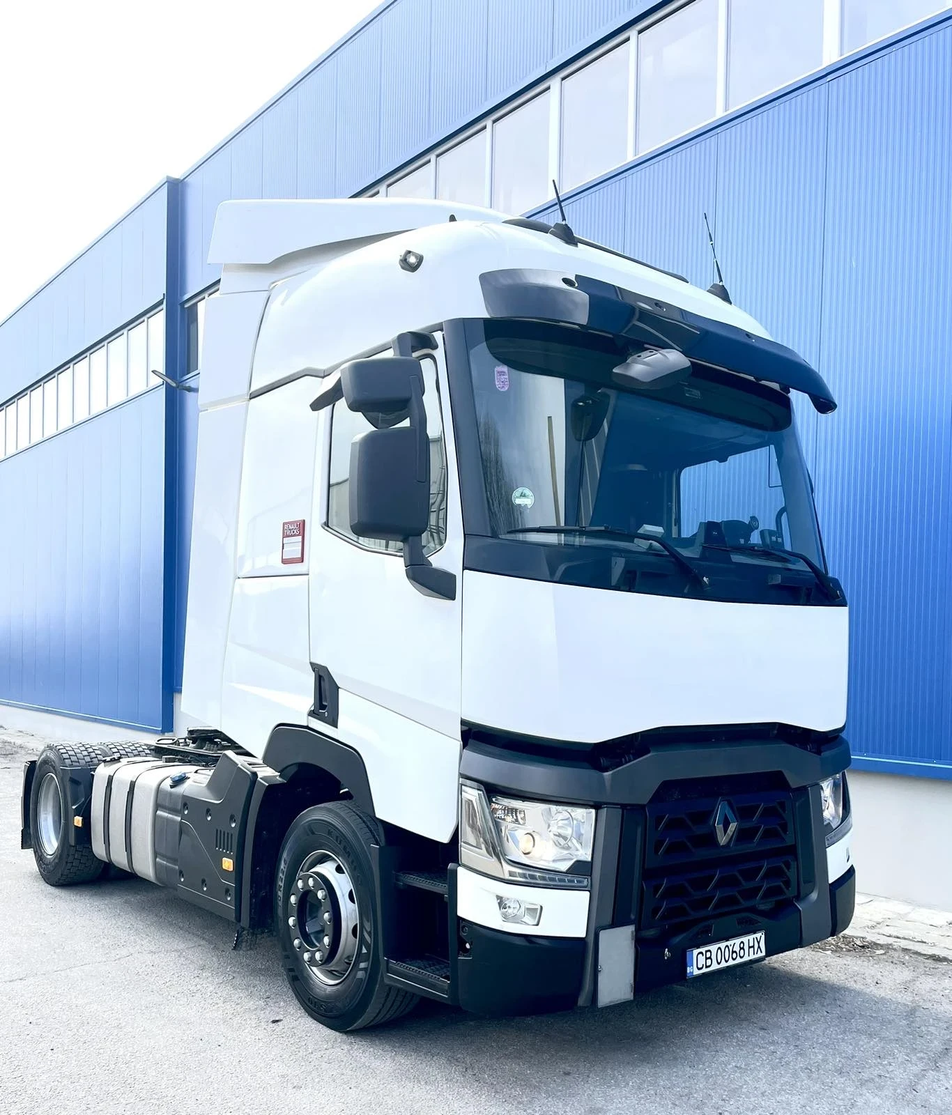 Renault T  - изображение 4