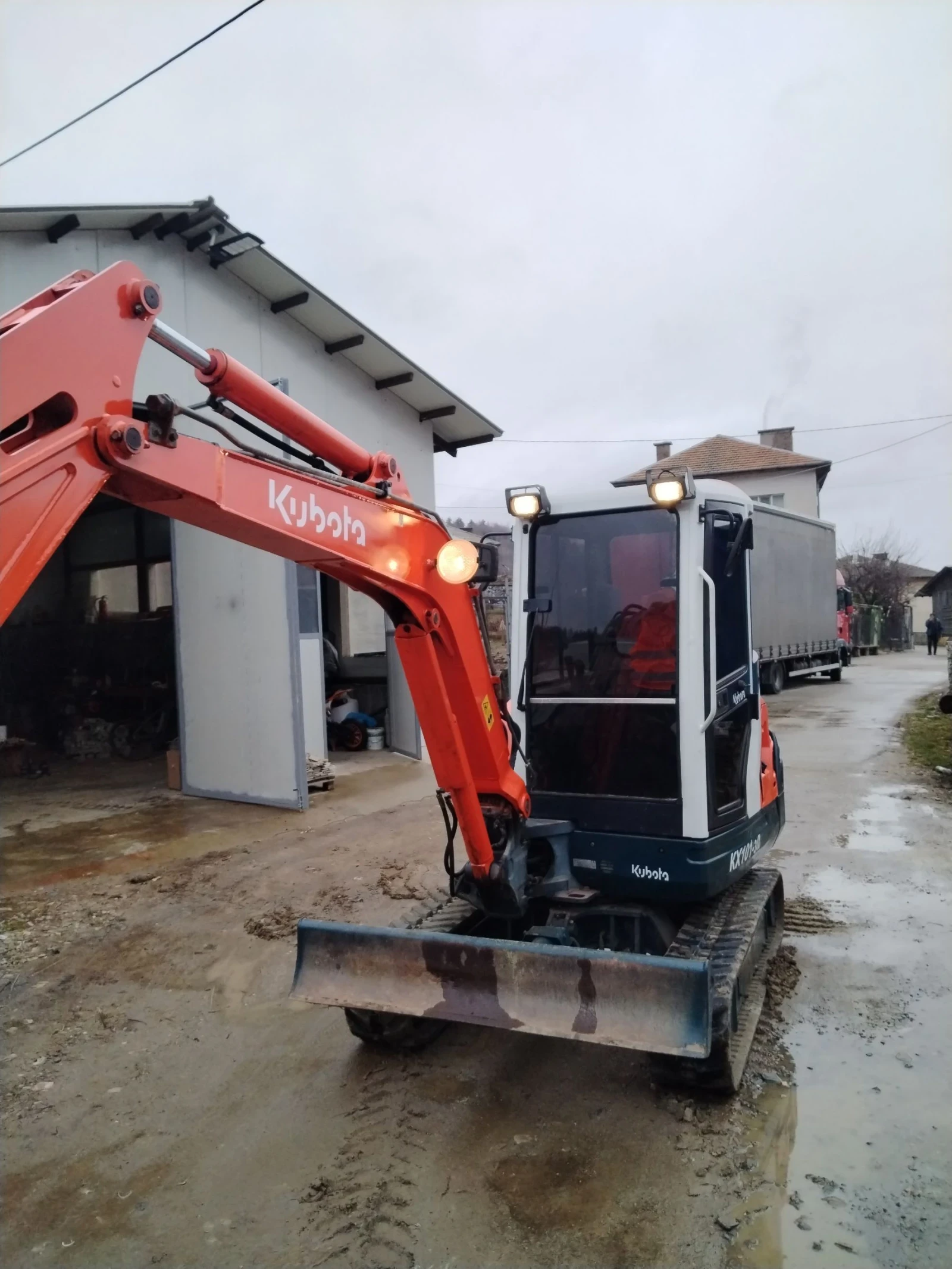 Багер Kubota Кх101-3а