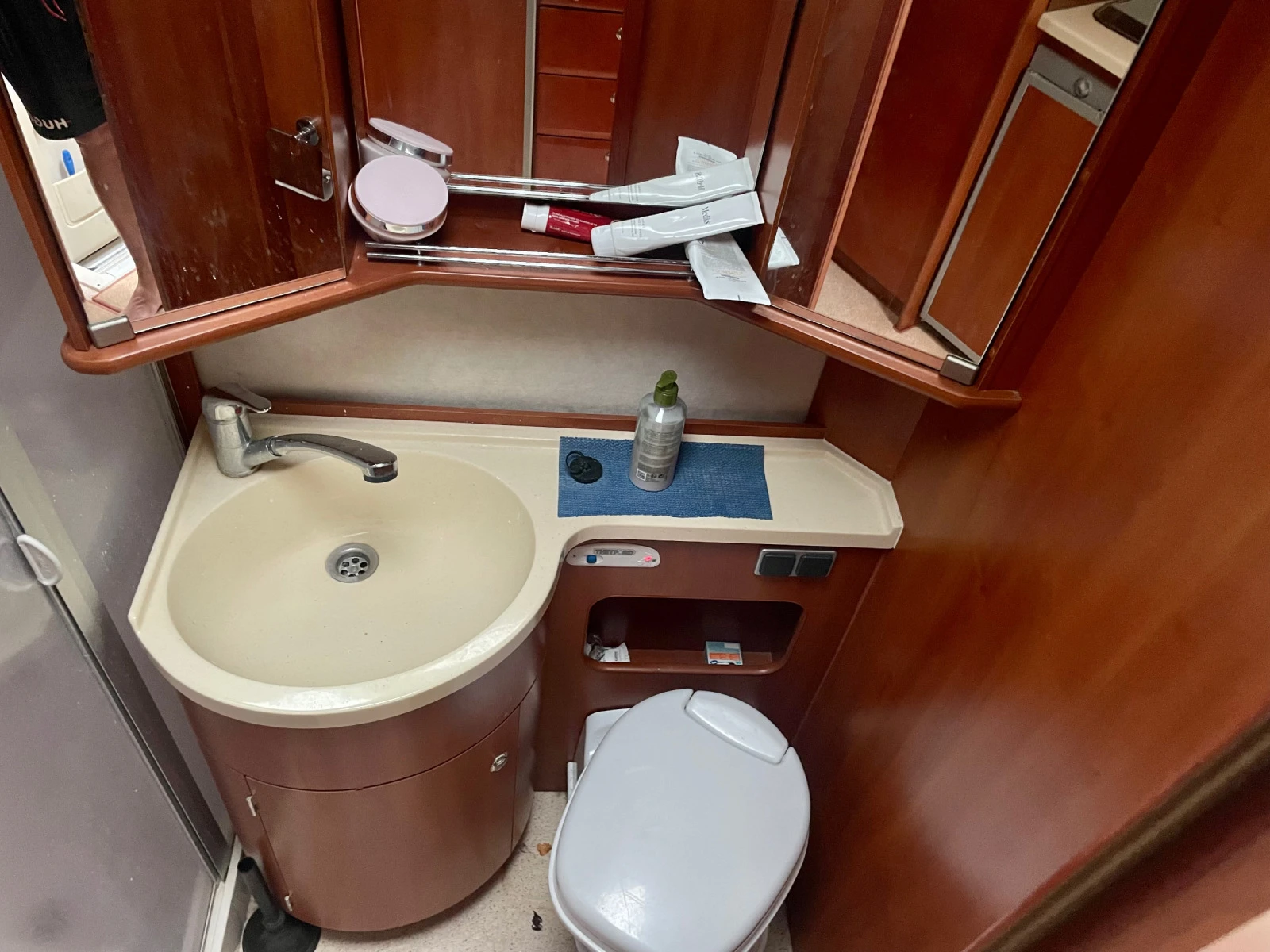  Concorde Carver I 692 L | Mobile.bg   12