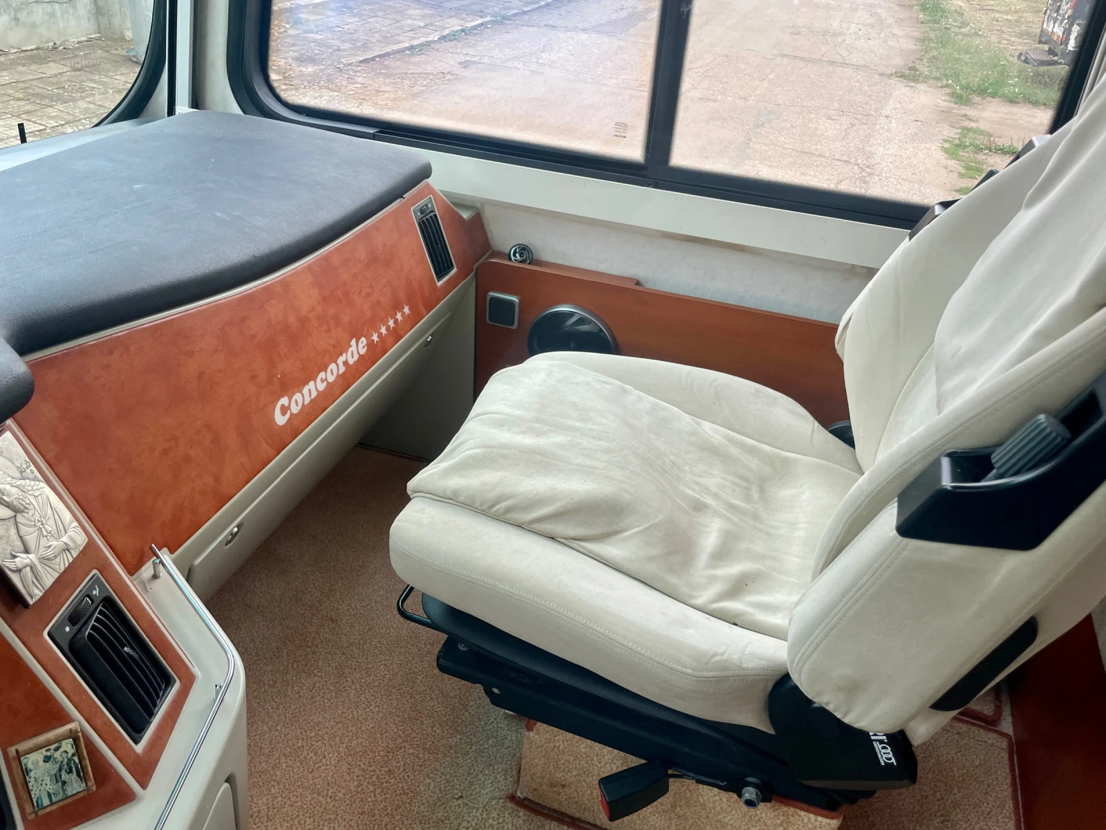  Concorde Carver I 692 L | Mobile.bg   16