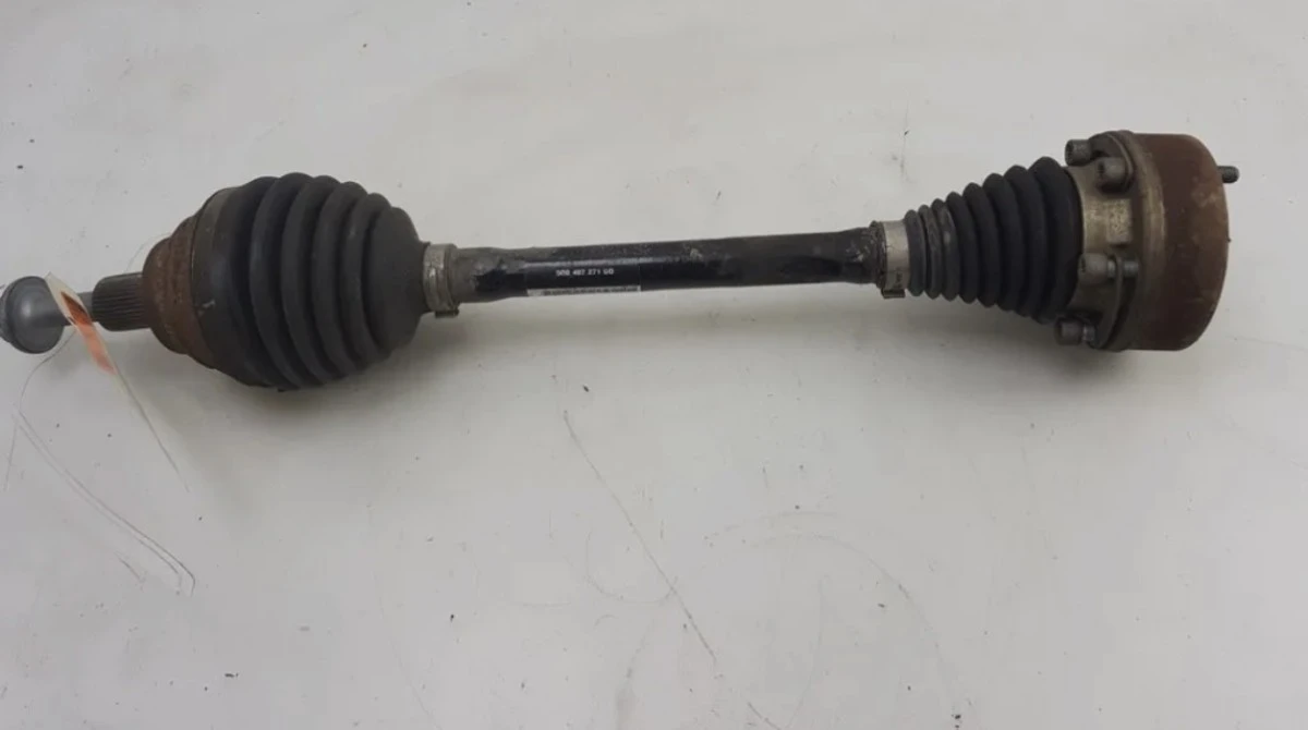 Предно ляво каре полуоска VW Passat B8 Avant 2016 5Q0407271