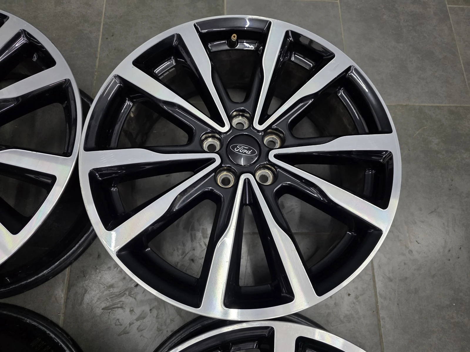 Джанти за Ford, снимка 6 - Гуми и джанти - 56716478