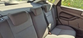 Ford Focus 1.6-115кс. КЛИМА, снимка 16