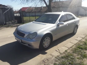 Mercedes-Benz C 220, снимка 1