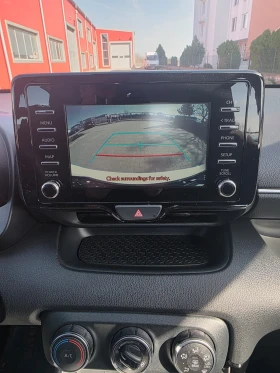Toyota Yaris Гаранция 2033, снимка 13