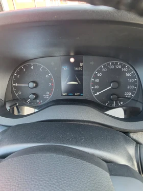 Toyota Yaris Гаранция 2033, снимка 14
