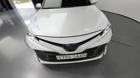 Toyota Camry 2.5* HYBRID* ПОДГРЕВ* КАМЕРА* КЕЙЛЕС* , снимка 5