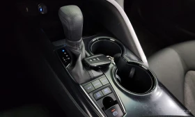 Toyota Camry 2.5* HYBRID* ПОДГРЕВ* КАМЕРА* КЕЙЛЕС* , снимка 12