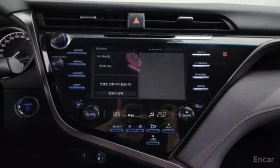 Toyota Camry 2.5* HYBRID* ПОДГРЕВ* КАМЕРА* КЕЙЛЕС* , снимка 10