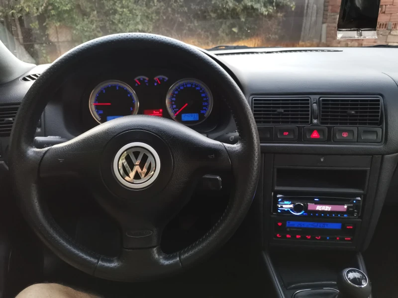 VW Golf 1.9TDI, снимка 5 - Автомобили и джипове - 47224798