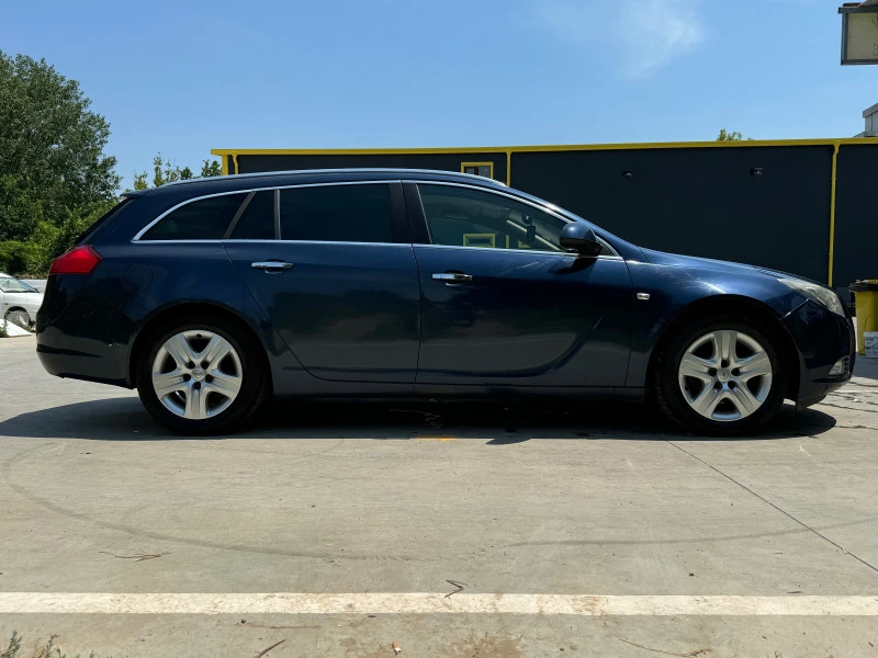 Opel Insignia, снимка 3 - Автомобили и джипове - 47175178