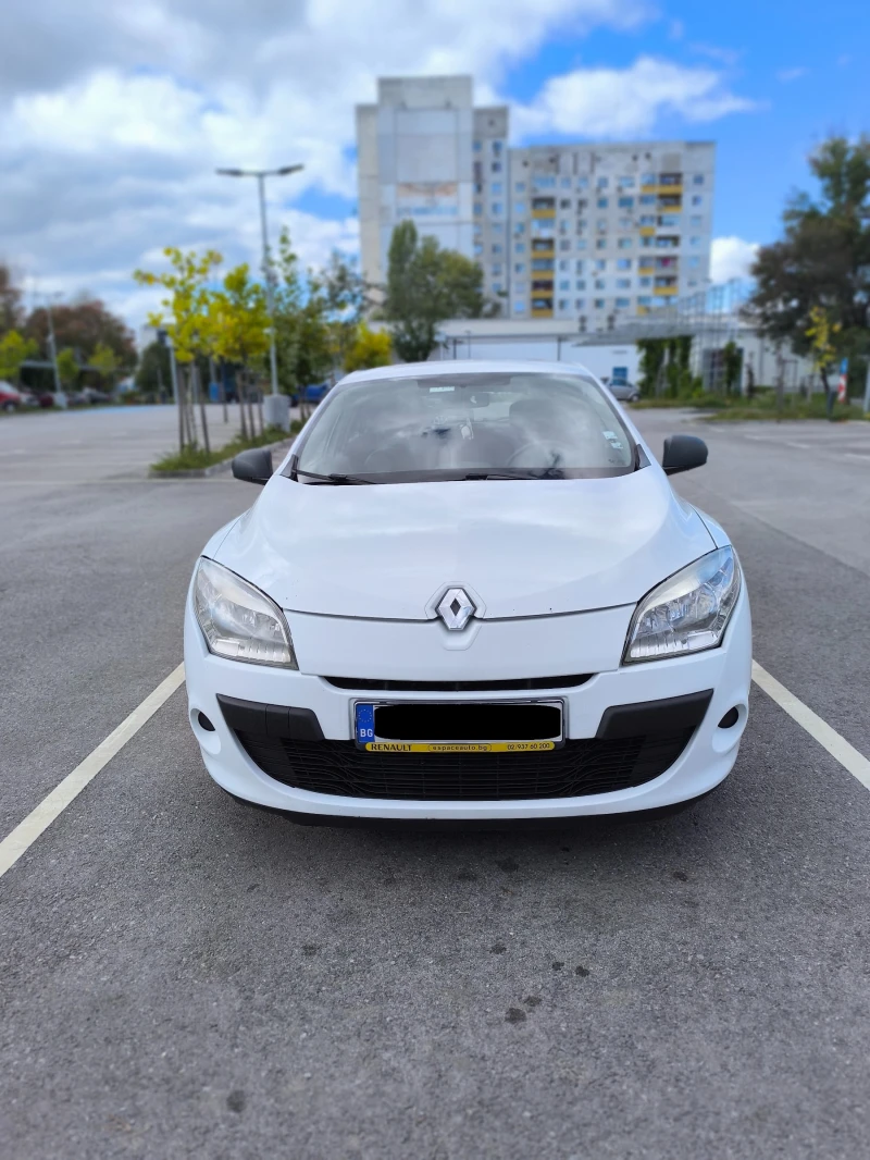 Renault Megane Отлично обслужвана, 110кс, 1.5dCi, от 11.2011, снимка 1 - Автомобили и джипове - 47627181