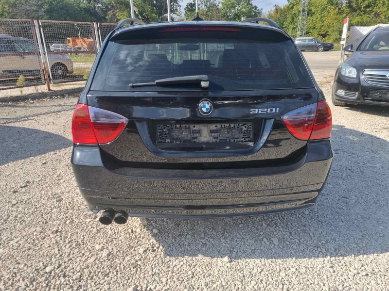 BMW 320, снимка 6 - Автомобили и джипове - 47779876