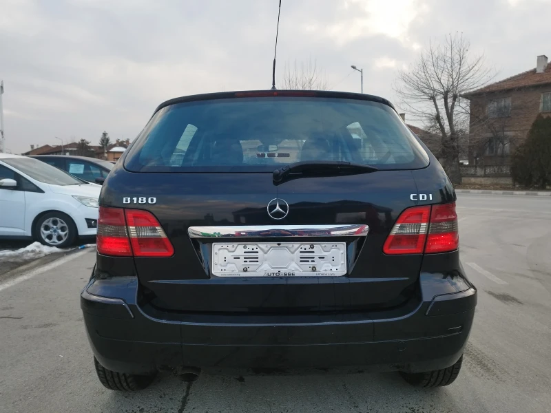 Mercedes-Benz 180 180Cdi , снимка 3 - Автомобили и джипове - 48772561