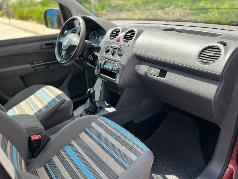 VW Caddy 1.6TDI-7места-Лизинг по 350лв, снимка 12 - Автомобили и джипове - 51166783