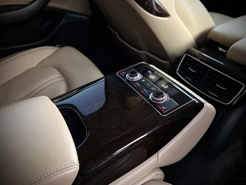 Audi A8 Масаж, Soft Close, Обдухване, Подгрев, снимка 9 - Автомобили и джипове - 52221002