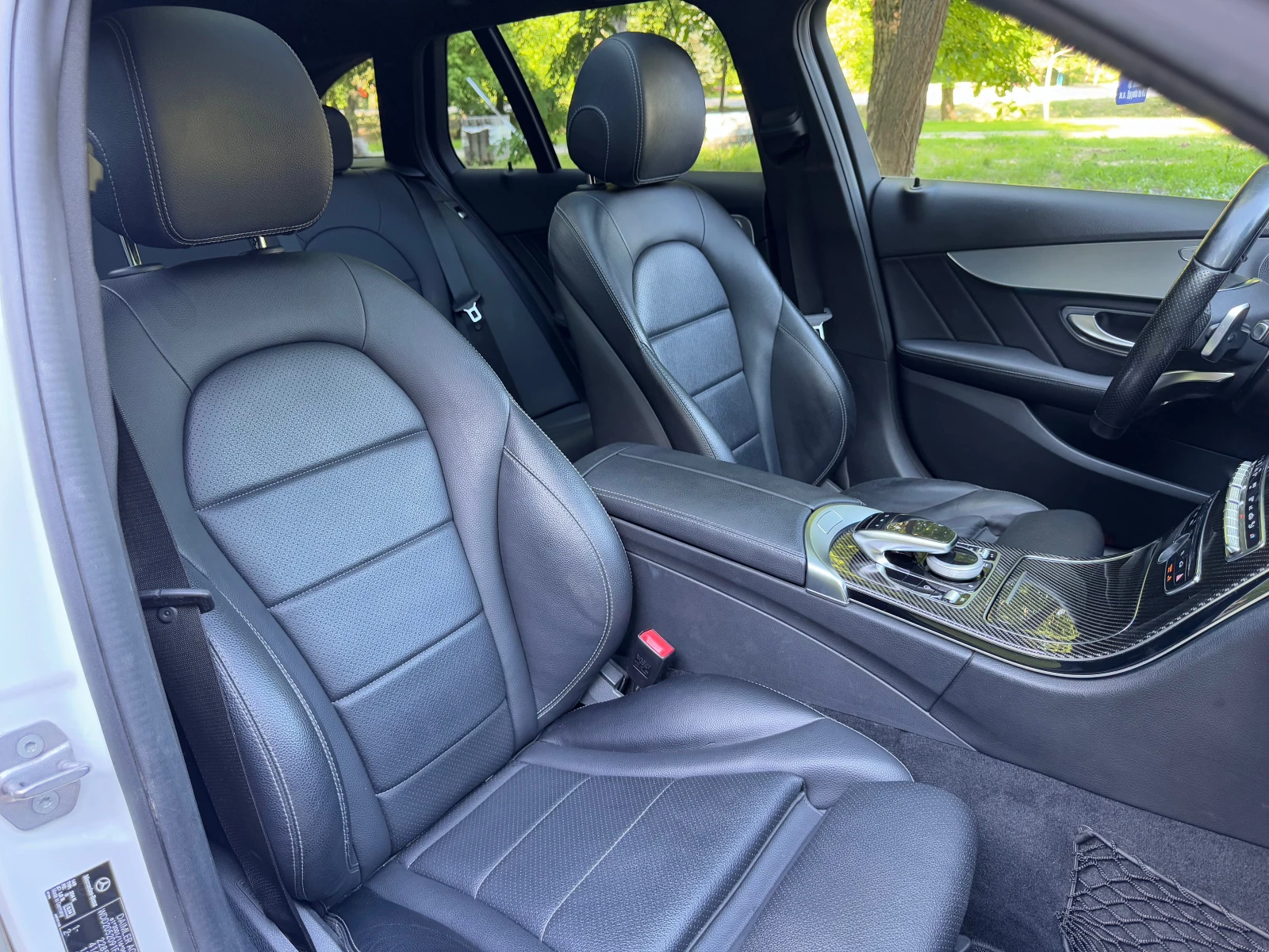 Mercedes-Benz C 250 4MATIC* AMG-LINE* 9G* PANO* CAM360* ВЪЗДУХ* FULL*  - изображение 10