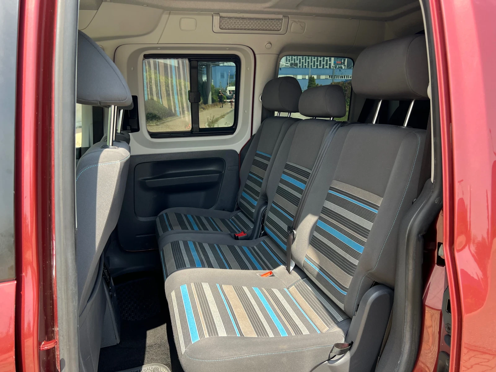 VW Caddy 1.6TDI-7места-Лизинг по 350лв | Mobile.bg — изображение 14