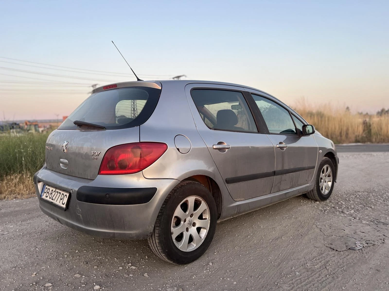 Peugeot 307 90 к.с. 2.0 HDI - изображение 4