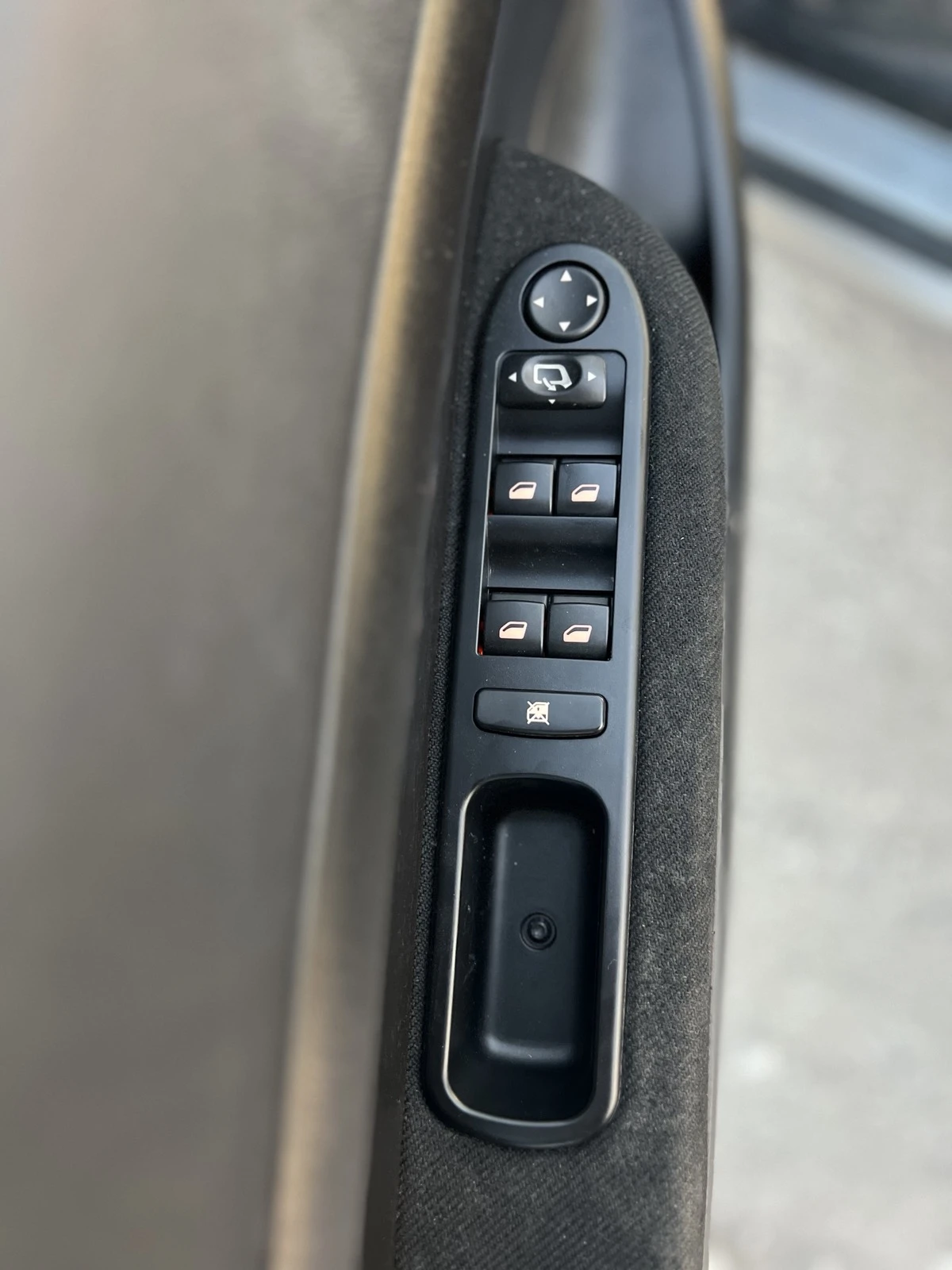 Peugeot 307 90 к.с. 2.0 HDI - изображение 8