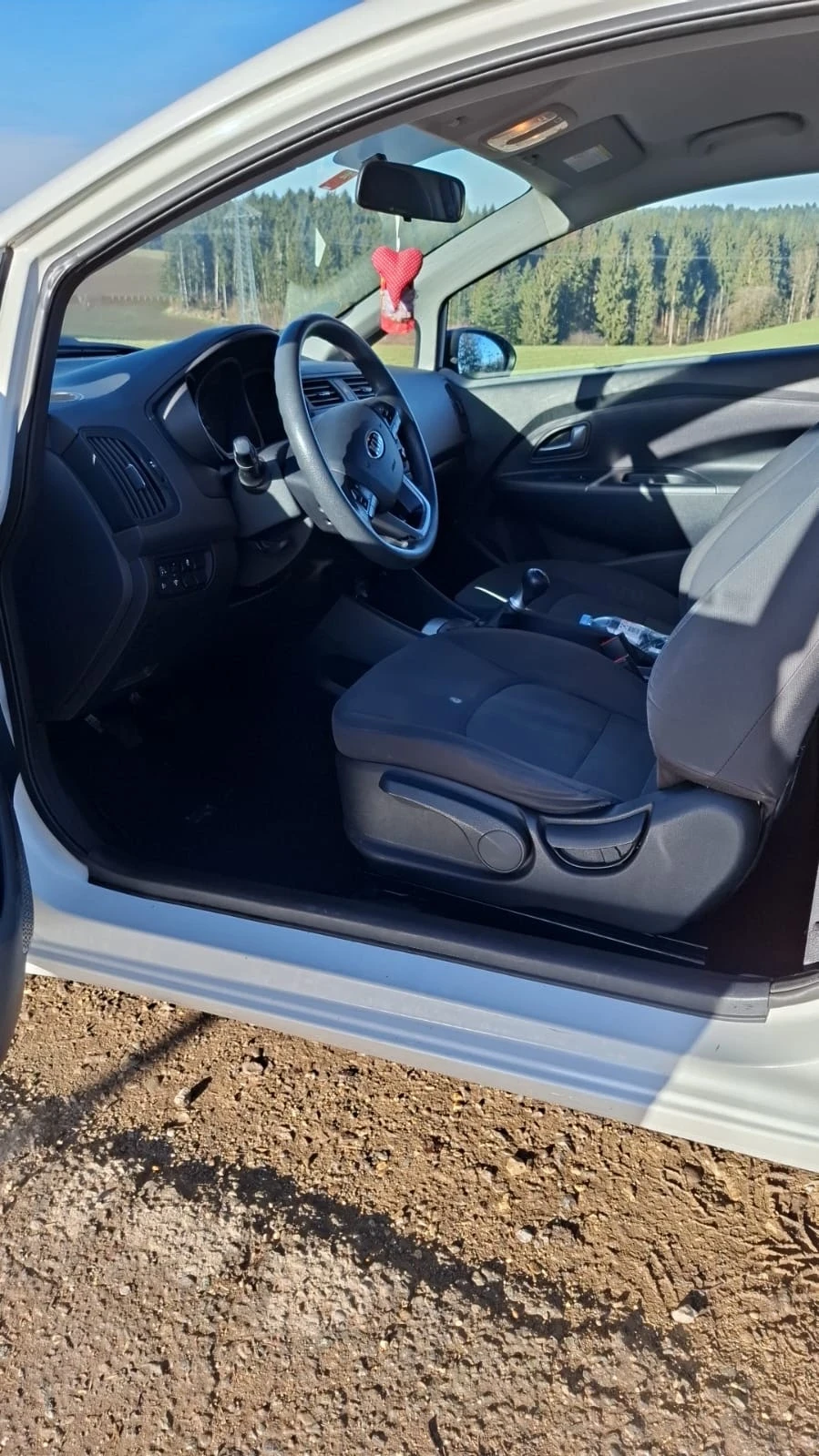 Kia Rio  - изображение 9