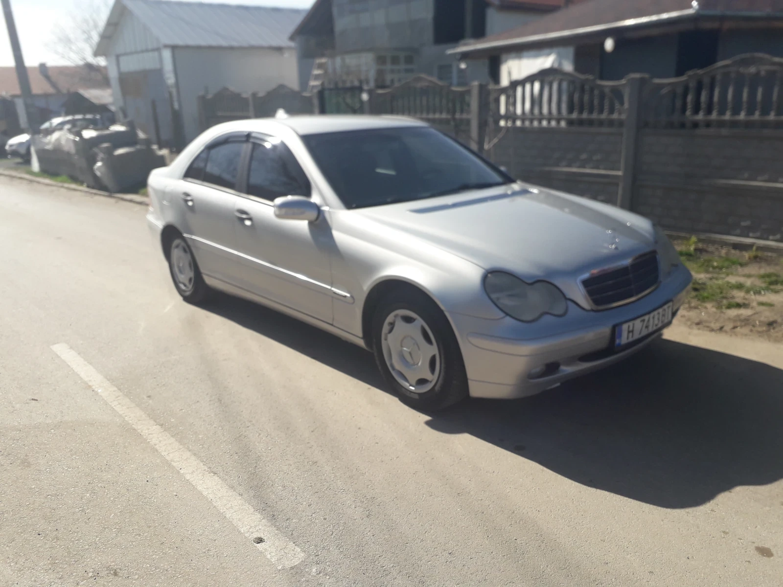 Mercedes-Benz C 220, снимка 2 - Автомобили и джипове - 53828349