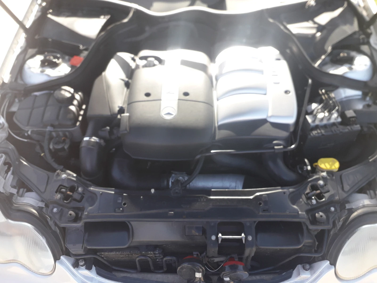 Mercedes-Benz C 220, снимка 8 - Автомобили и джипове - 53828349