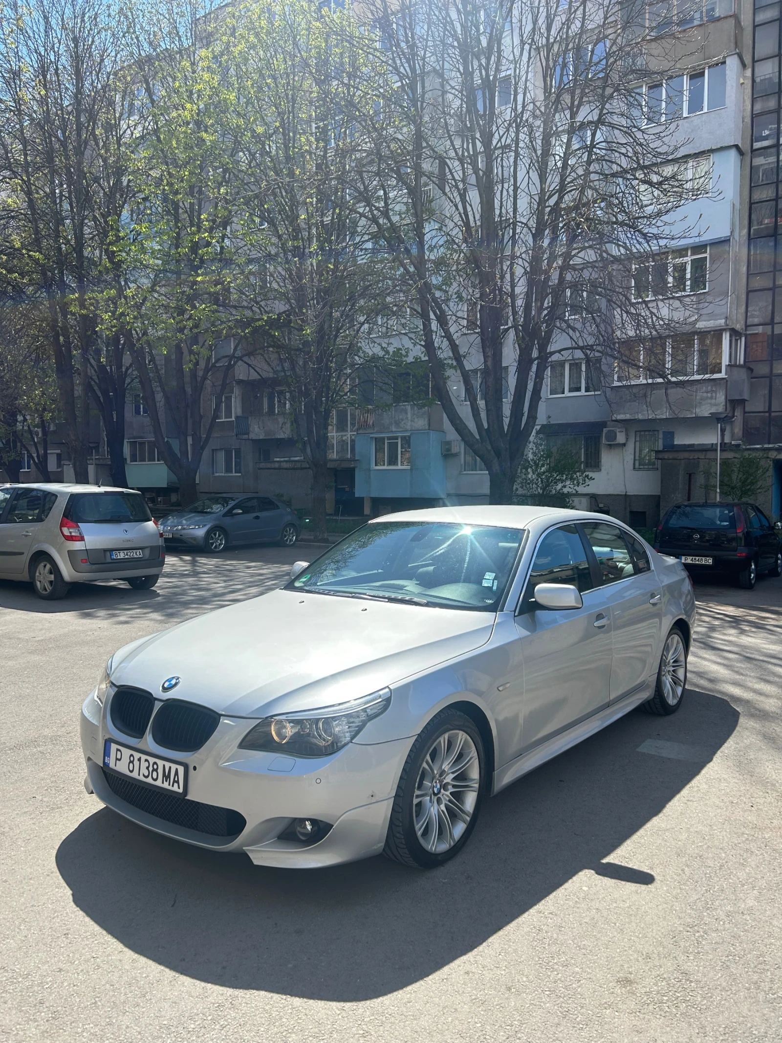 BMW 530 Фейслифт обслужен на задно