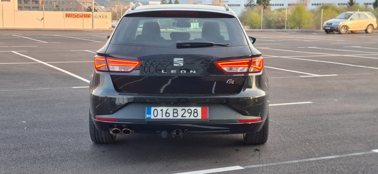 Seat Leon 2.0 Fr Distronic Full Led  Alcantara , снимка 6 - Автомобили и джипове - 54195623