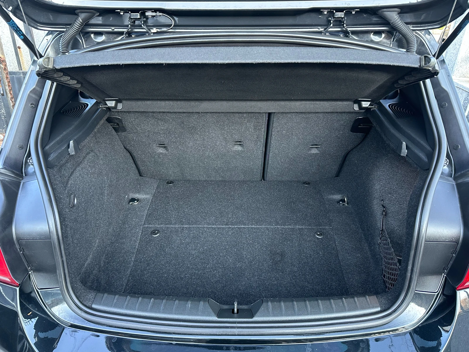 BMW 118 D M-Pack-AUTOMAT-FULL LED-FACELIFT-Shadow Line-EU6, снимка 13 - Автомобили и джипове - 54241276