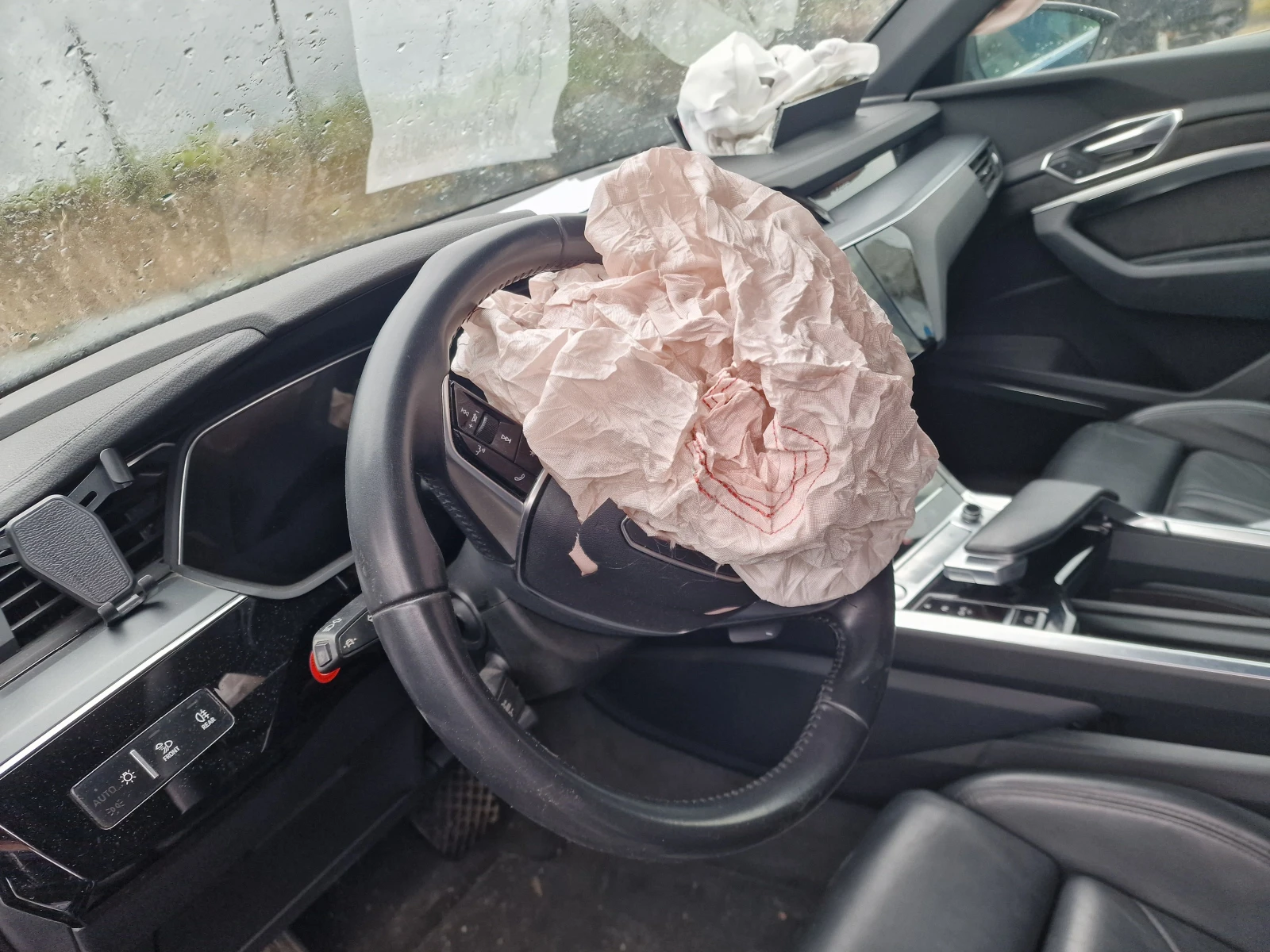 Audi E-Tron 55 Sportsback �������� HUD B&O 360  ������  | Mobile.bg � ����������� 3