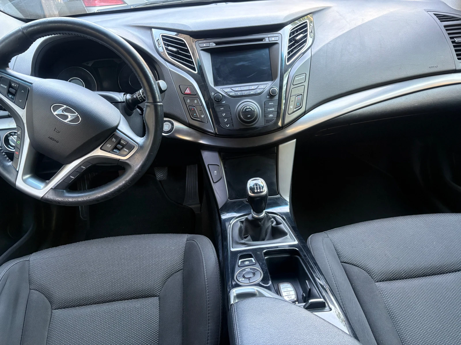 Hyundai I40, снимка 9 - Автомобили и джипове - 54342171