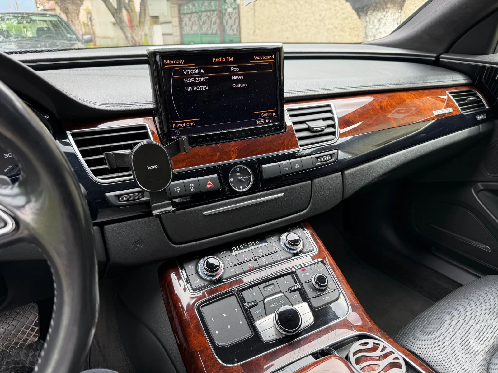 Audi A8, снимка 5 - Автомобили и джипове - 54394511