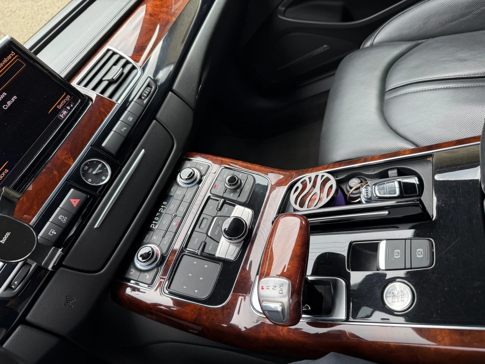 Audi A8, снимка 4 - Автомобили и джипове - 54394511