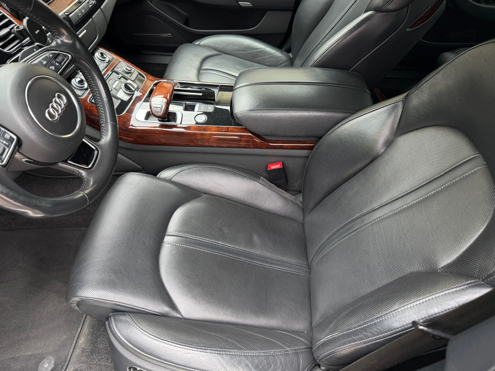Audi A8, снимка 7 - Автомобили и джипове - 54394511