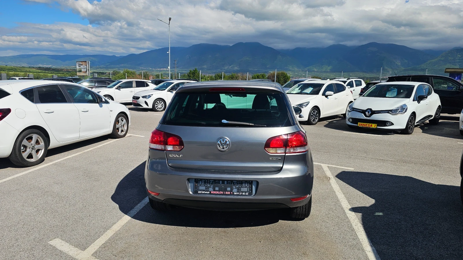 VW Golf 1.6i-BIFUEL-ЗАВОДСКА ГАЗ, снимка 5 - Автомобили и джипове - 54598005
