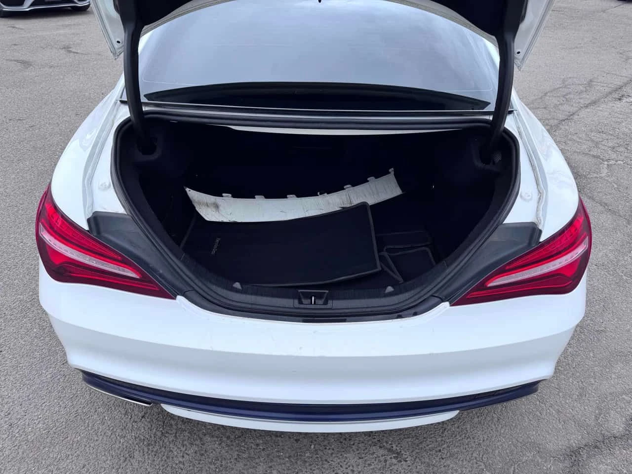 Mercedes-Benz CLA 250 4МАТIC* ПОДГРЕВИ* ПАНОРАМА* , снимка 11 - Автомобили и джипове - 54635256