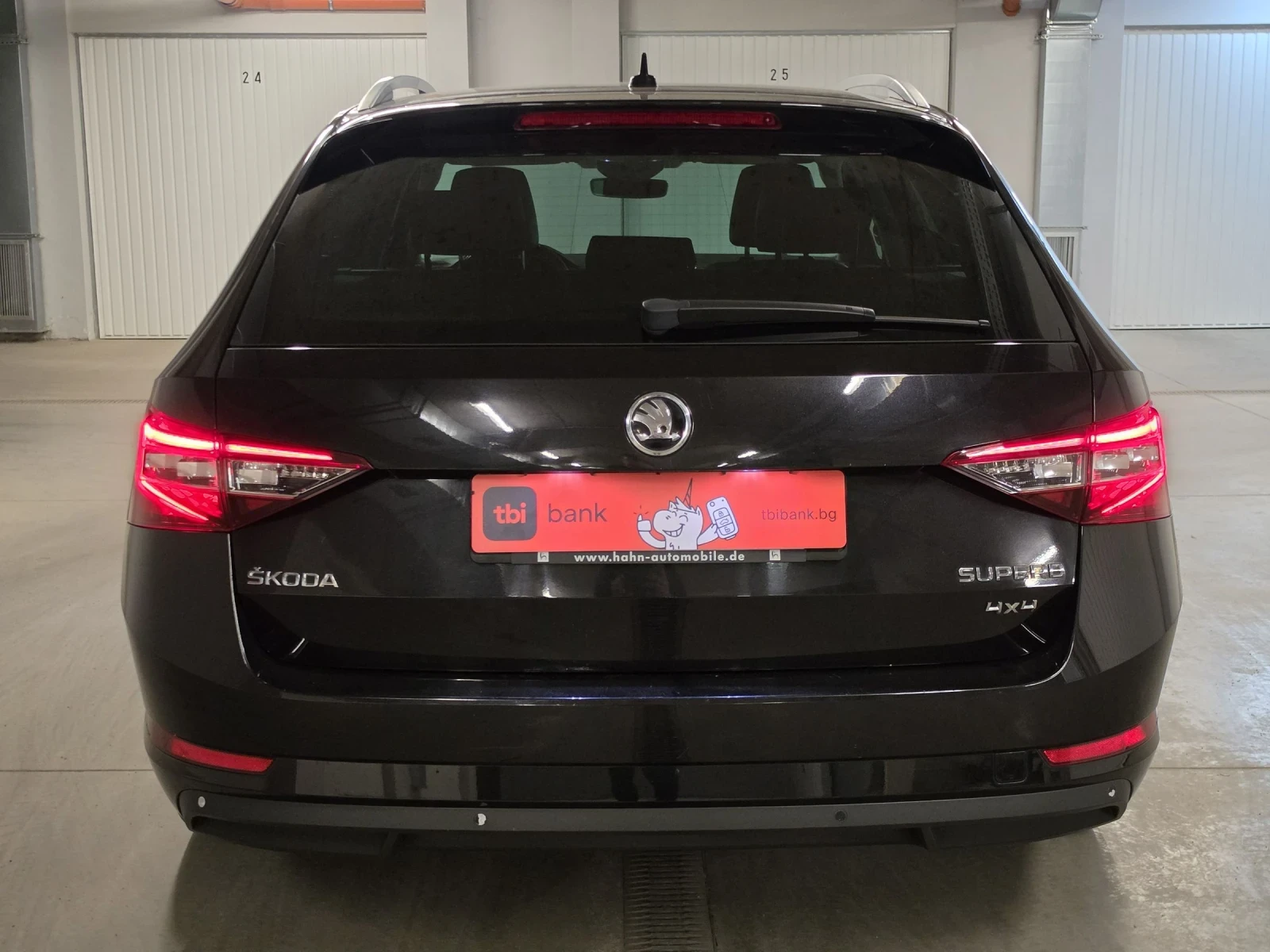 Skoda Superb 2.0TDI, 190к.с, 4х4, DSG, LAURIN&KLEMENT, снимка 4 - Автомобили и джипове - 55211670