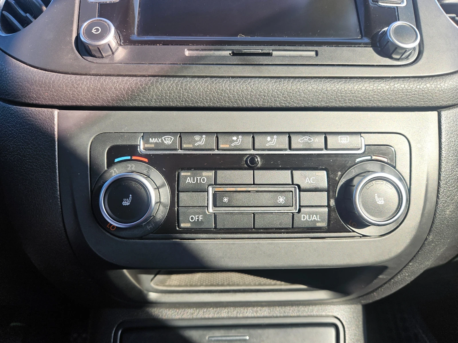 VW Golf Plus 2.0TDI Highline, снимка 7 - Автомобили и джипове - 55302340