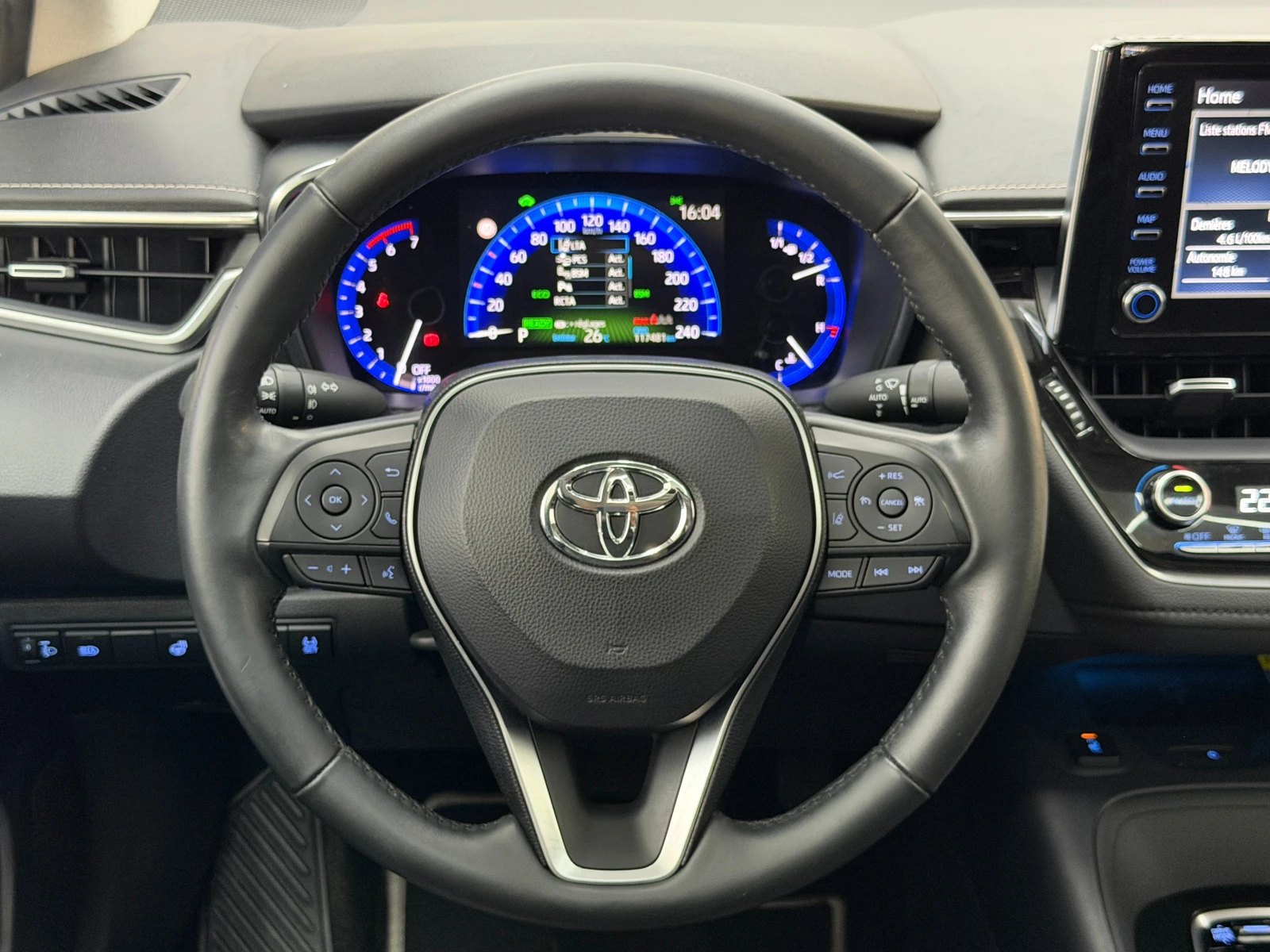 Toyota Corolla 1.8-122к.с.* С ПЪЛНА СЕРВИЗНА ИСТОРИЯ В TOYOTA  , снимка 8 - Автомобили и джипове - 55331418