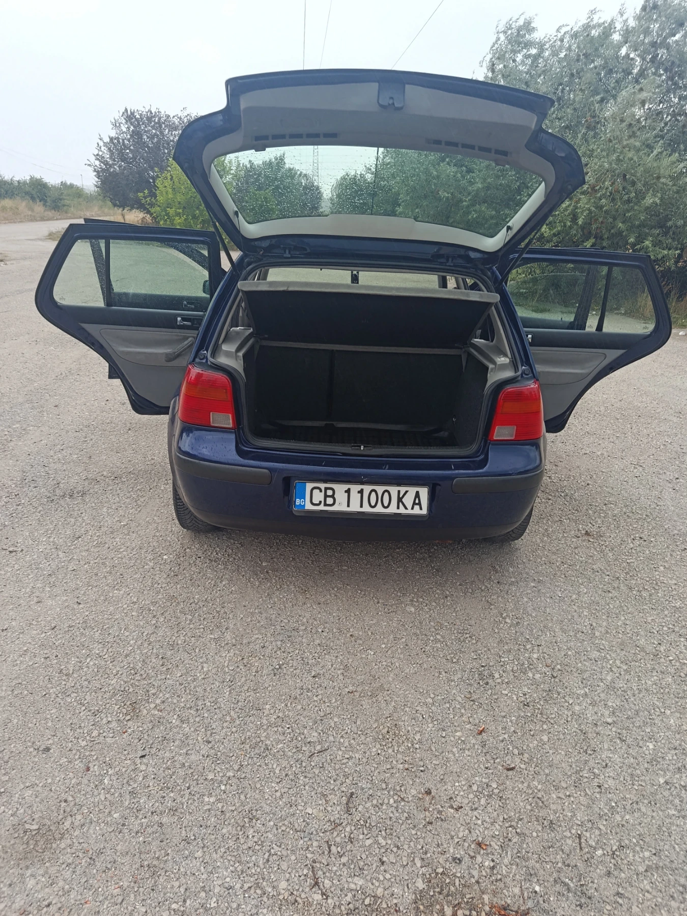 VW Golf 1.9 90 коня, снимка 7 - Автомобили и джипове - 55627113