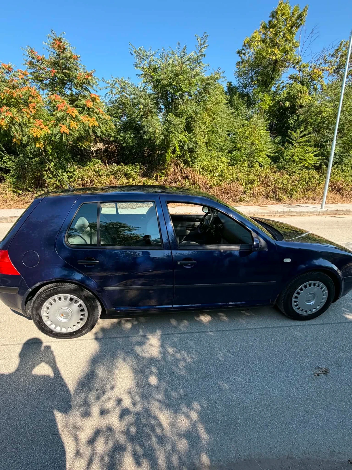 VW Golf 1.9 90 коня, снимка 4 - Автомобили и джипове - 55627113