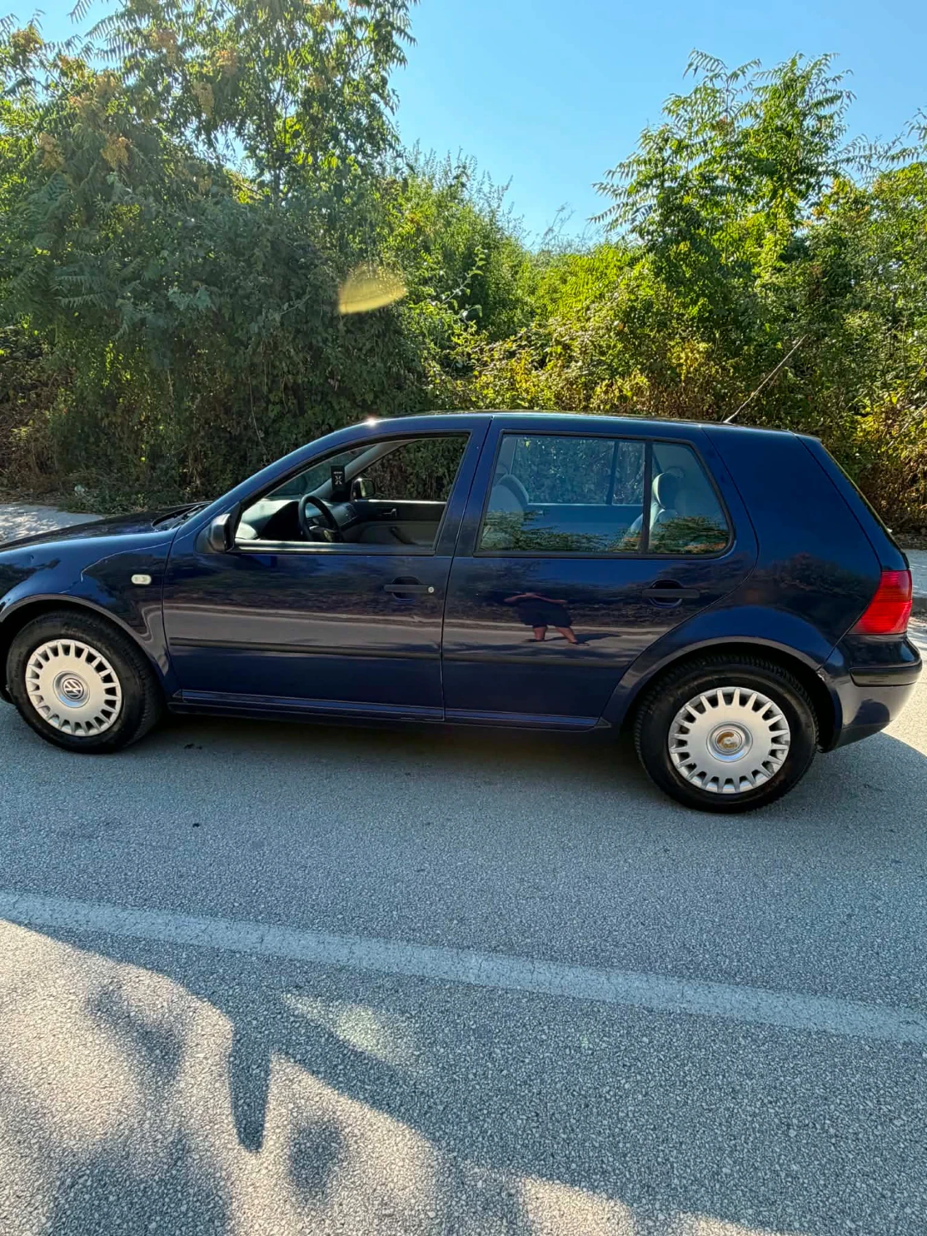 VW Golf 1.9 90 коня, снимка 2 - Автомобили и джипове - 55627113